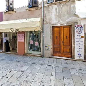  Apartment Main Street Carera Croatia